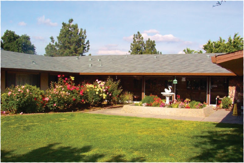 GOLDEN MERCED CARE CENTER nursing home in MERCED, CA - Photo 2 of 5