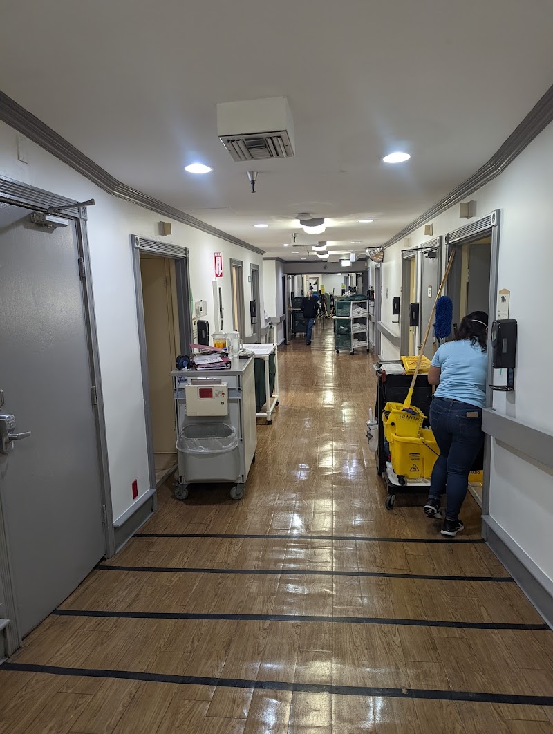 GUARDIAN REHABILITATION HOSPITAL nursing home in LOS ANGELES, CA - Photo 2 of 10