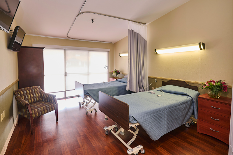 LA JOLLA NURSING AND REHABILITATION CENTER nursing home in LA JOLLA, CA - Photo 3 of 5