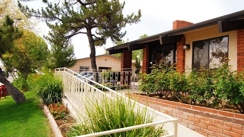 MIRAGE POST ACUTE nursing home in LANCASTER, CA - Photo 2 of 5