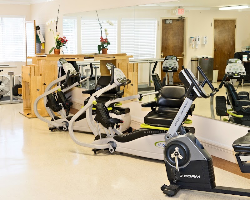 MIRAGE POST ACUTE nursing home in LANCASTER, CA - Photo 4 of 5