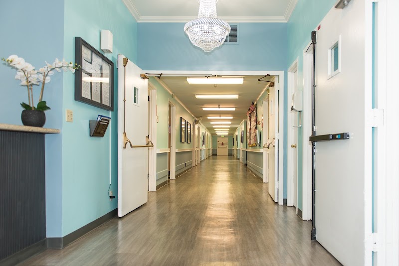 BAY VISTA HEALTHCARE & WELLNESS CENTRE, LP nursing home in LONG BEACH, CA - Photo 4 of 5