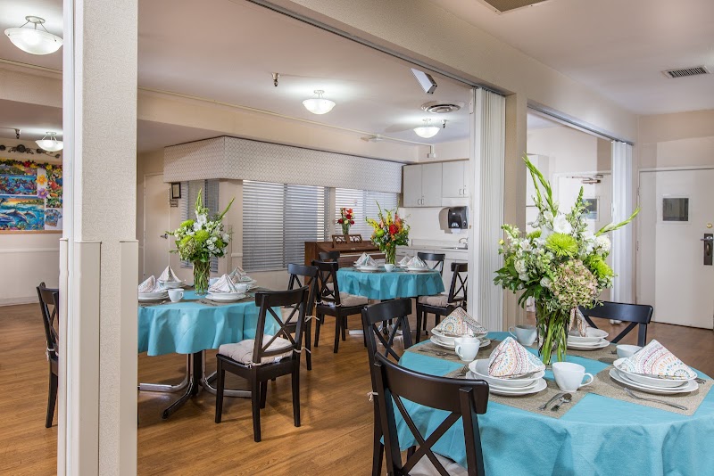 WOODLAND CARE CENTER nursing home in RESEDA, CA - Photo 3 of 5