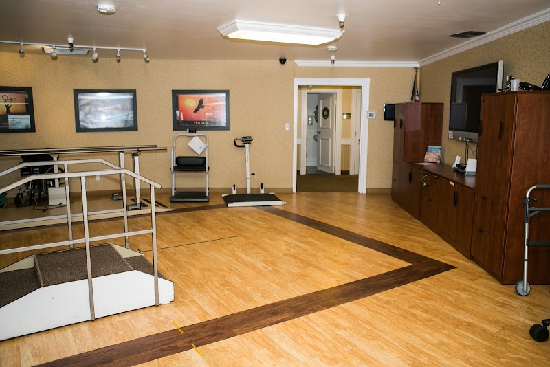 PETALUMA POST-ACUTE REHABILITATION nursing home in PETALUMA, CA - Photo 3 of 10