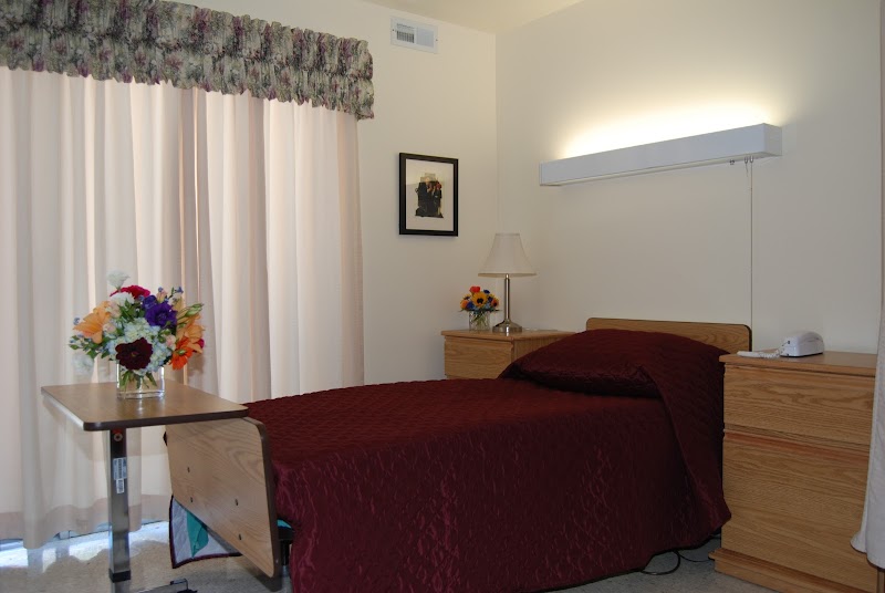 CREEKSIDE REHABILITATION & BEHAVIORAL HEALTH nursing home in SANTA ROSA, CA - Photo 5 of 5