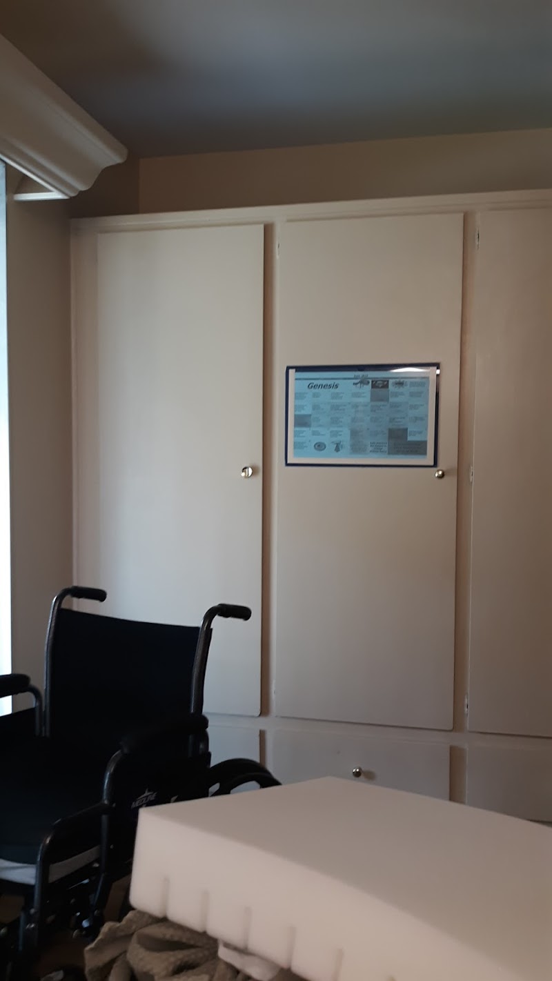 DEVONSHIRE CARE CENTER nursing home in HEMET, CA - Photo 4 of 5