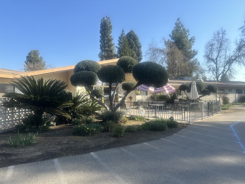 CORNERSTONE CARE CENTER nursing home in SANGER, CA - Photo 3 of 5