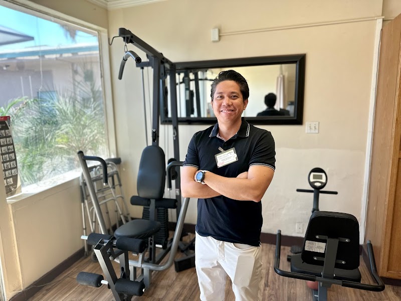 GRIFFITH PARK HEALTHCARE CENTER nursing home in GLENDALE, CA - Photo 3 of 5