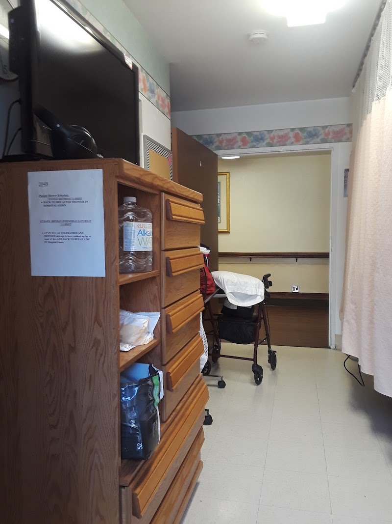 GLADSTONE SUB-ACUTE AND REHAB CENTER nursing home in GLENDORA, CA - Photo 5 of 5