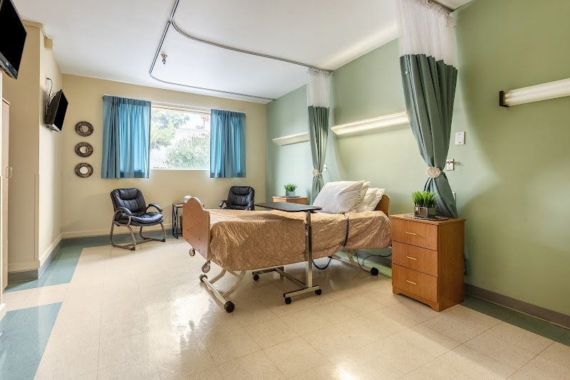 TARZANA HEALTH AND REHABILITATION CENTER nursing home in TARZANA, CA - Photo 3 of 5