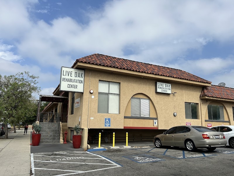 LIVE OAK REHAB CENTER nursing home in SAN GABRIEL, CA - Photo 4 of 5