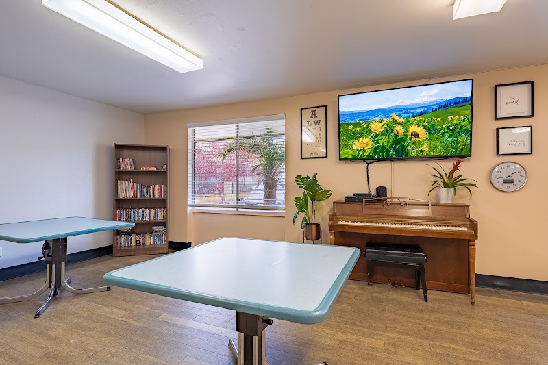 ROSEVILLE POINT HEALTH & WELLNESS CENTER nursing home in ROSEVILLE, CA - Photo 3 of 5