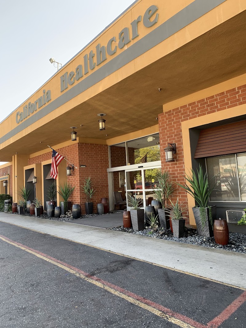 CALIFORNIA HEALTHCARE AND REHABILITATION CENTER nursing home in VAN NUYS, CA - Photo 2 of 5