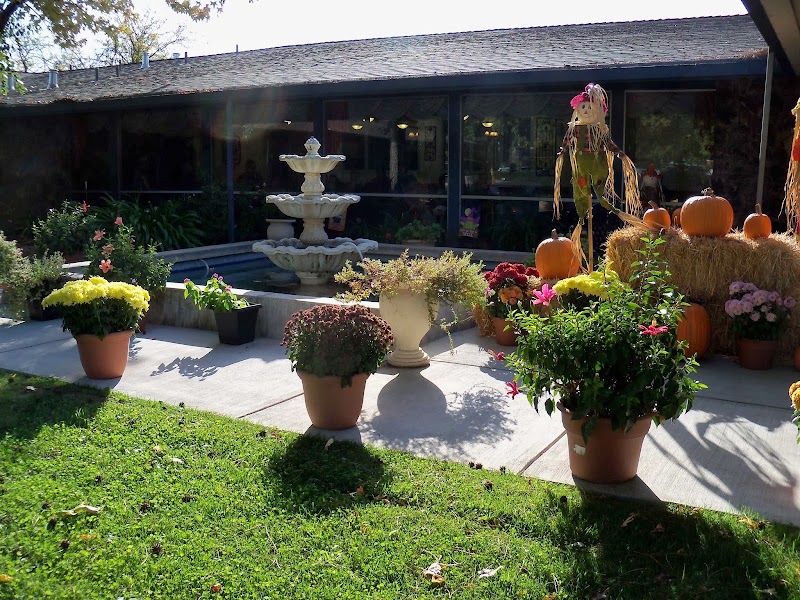 COLLEGE OAK NURSING & REHABILITATION CENTER nursing home in SACRAMENTO, CA - Photo 3 of 10