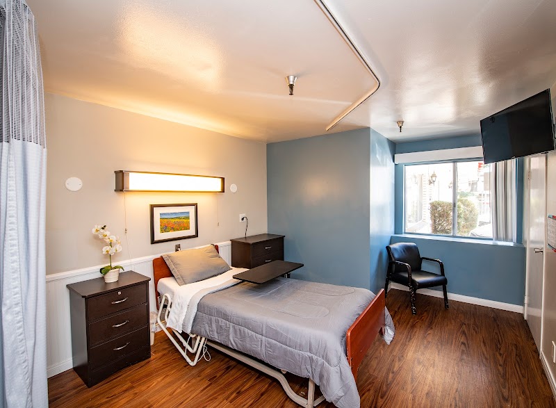 EXTENDED CARE HOSPITAL OF RIVERSIDE nursing home in RIVERSIDE, CA - Photo 4 of 5