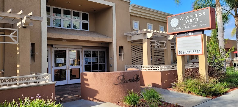 ALAMITOS WEST HEALTH & REHABILITATION nursing home in LOS ALAMITOS, CA - Photo 2 of 5