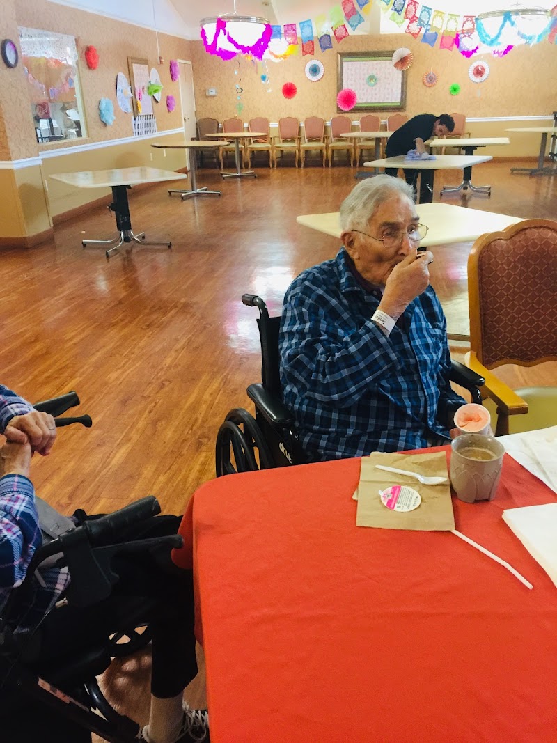 ALAMITOS WEST HEALTH & REHABILITATION nursing home in LOS ALAMITOS, CA - Photo 3 of 5