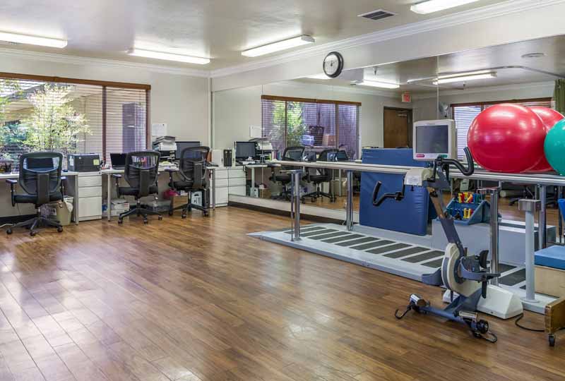 EXCELL HEALTH CARE CENTER nursing home in OAKLAND, CA - Photo 3 of 9