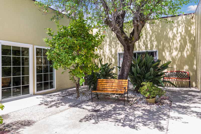 EXCELL HEALTH CARE CENTER nursing home in OAKLAND, CA - Photo 5 of 9