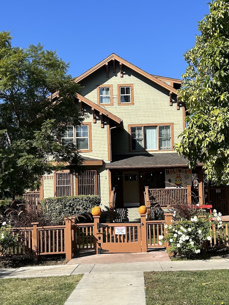 UNIVERSITY PARK HEALTHCARE CENTER nursing home in LOS ANGELES, CA - Photo 3 of 5