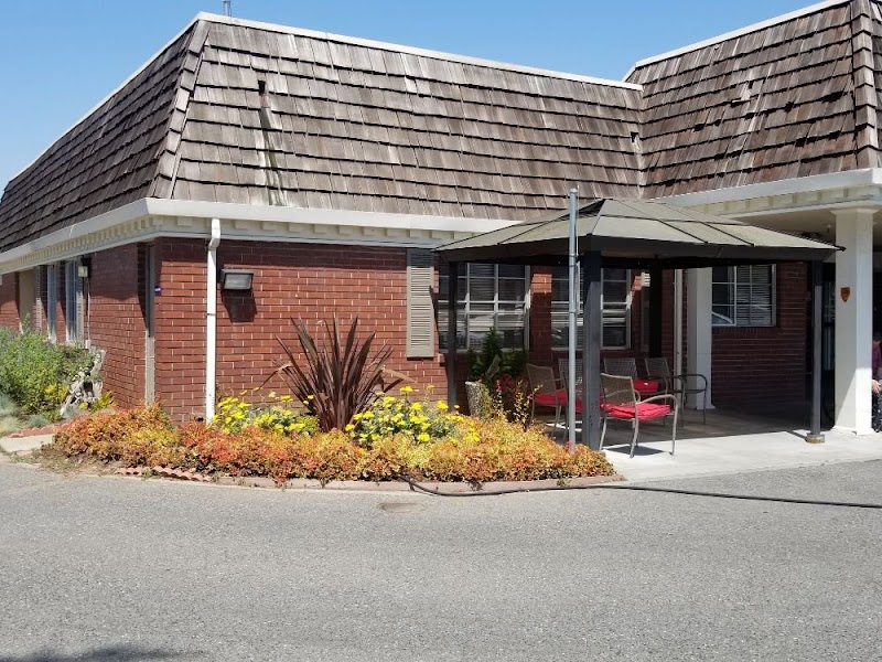 THE REDWOODS POST-ACUTE nursing home in SAN JOSE, CA - Photo 3 of 5