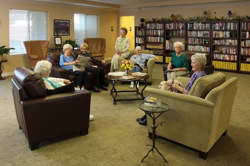 SIERRA VIEW HOMES nursing home in REEDLEY, CA - Photo 3 of 6