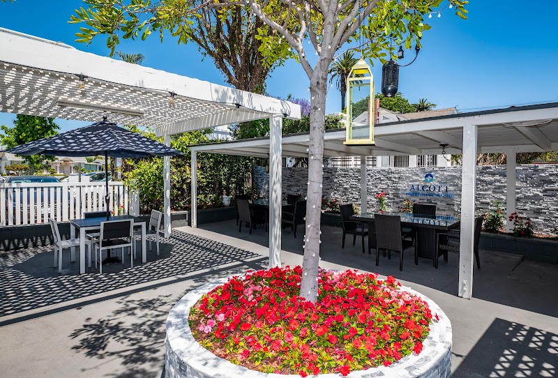 ALCOTT REHABILITATION HOSPITAL nursing home in LOS ANGELES, CA - Photo 3 of 10