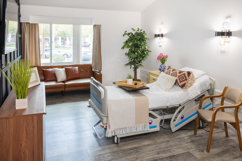 SAN JOAQUIN NURSING CENTER AND REHABILITATION CENT nursing home in BAKERSFIELD, CA - Photo 3 of 5