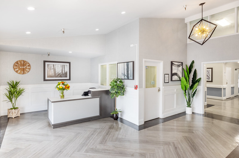 SAN JOAQUIN NURSING CENTER AND REHABILITATION CENT nursing home in BAKERSFIELD, CA - Photo 4 of 5