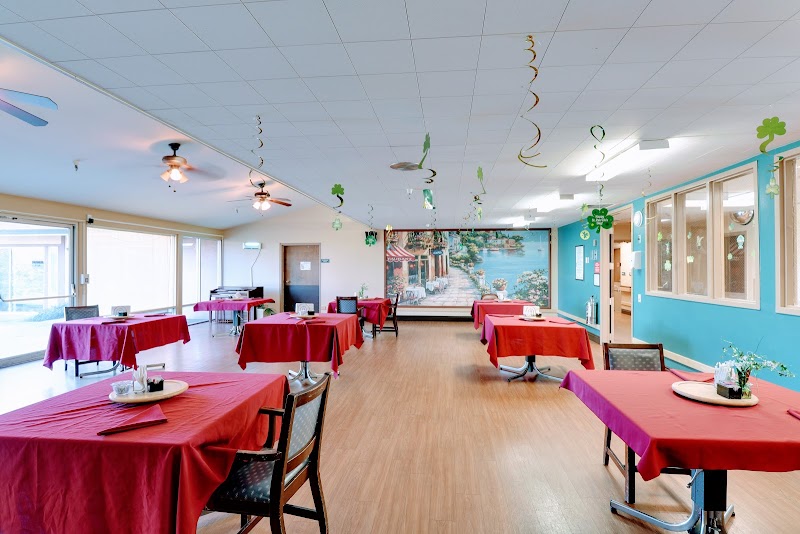 GOLDEN MODESTO CARE CENTER nursing home in MODESTO, CA - Photo 3 of 5