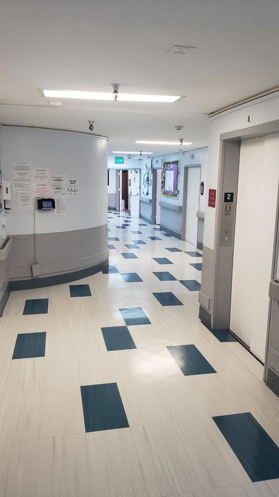 MONTROSE SPRINGS SKILLED NURSING & WELLNESS CENTER nursing home in MONTROSE, CA - Photo 2 of 5