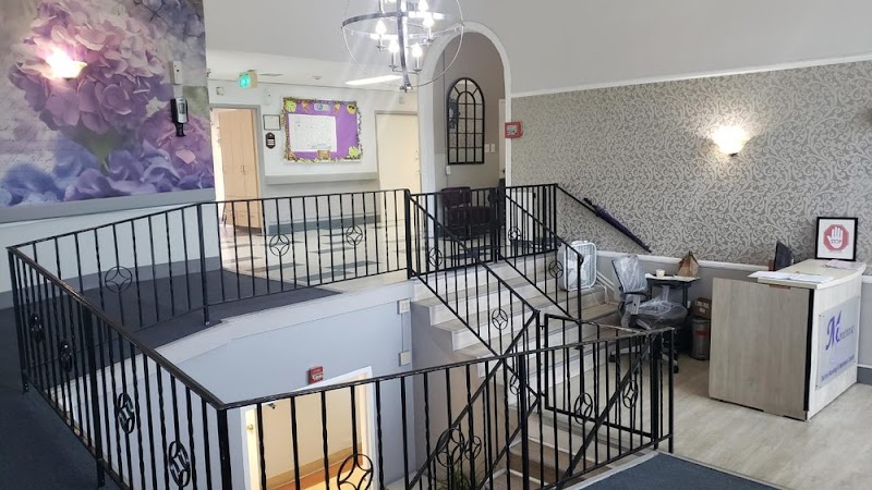 MONTROSE SPRINGS SKILLED NURSING & WELLNESS CENTER nursing home in MONTROSE, CA - Photo 3 of 5