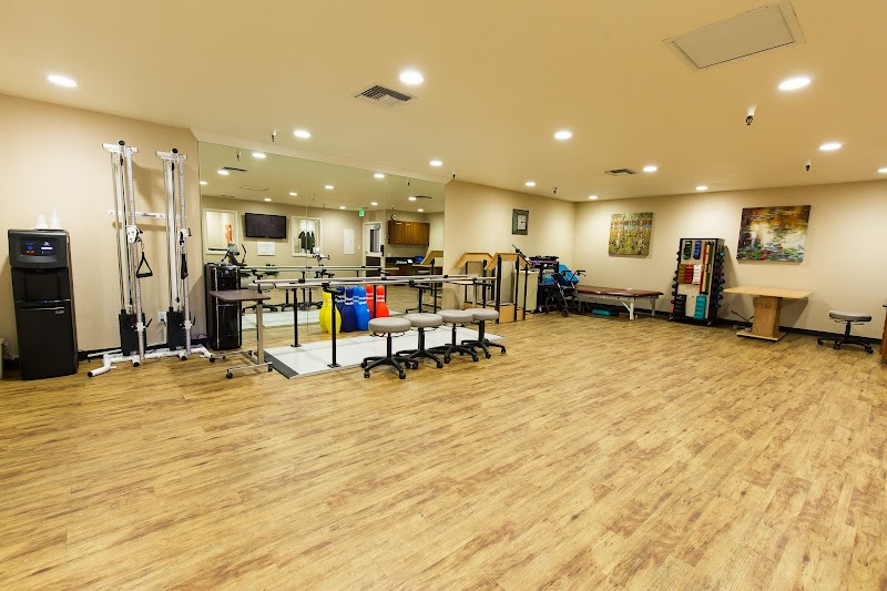 HAMPTON POST ACUTE nursing home in STOCKTON, CA - Photo 3 of 5