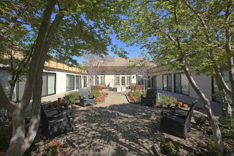 WALNUT CREEK SKILLED NURSING & REHABILITATION CENT nursing home in WALNUT CREEK, CA - Photo 3 of 5