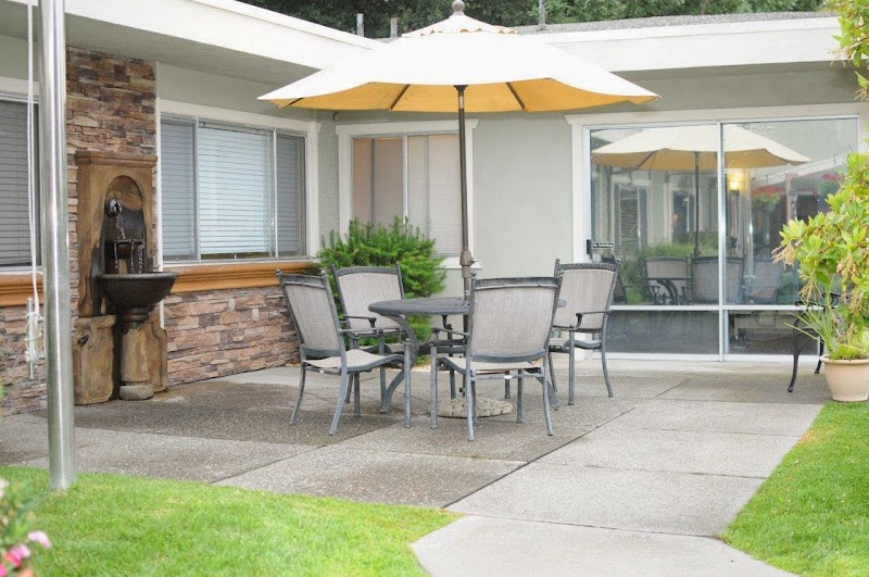 SUMMERFIELD HEALTH CARE CENTER nursing home in SANTA ROSA, CA - Photo 3 of 8