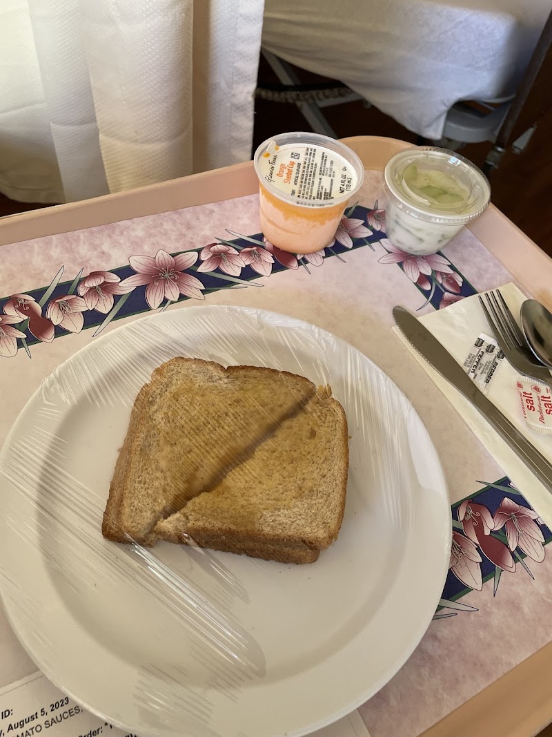 OCEAN RIDGE POST ACUTE nursing home in LONG BEACH, CA - Photo 4 of 5