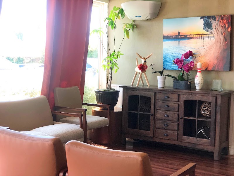 THE GROVE POST-ACUTE CARE CENTER nursing home in SYLMAR, CA - Photo 3 of 5