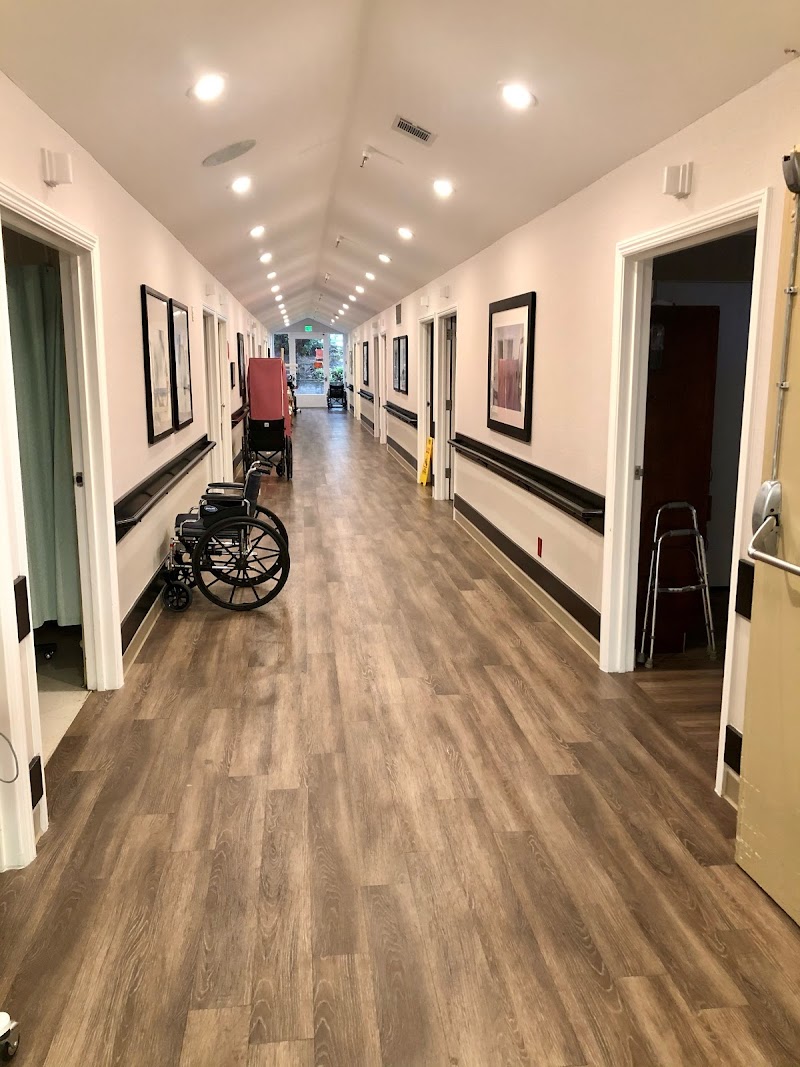 LA CASA VIA TRANSITIONAL CARE CENTER nursing home in WALNUT CREEK, CA - Photo 4 of 10