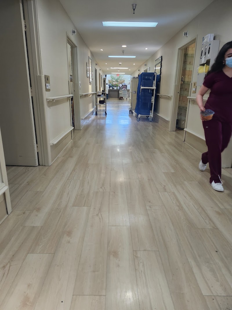 CERRITOS VISTA HEALTHCARE CENTER nursing home in BELLFLOWER, CA - Photo 5 of 5