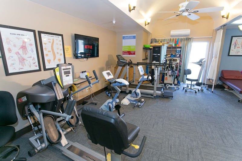 PARK VIEW POST ACUTE nursing home in SANTA ROSA, CA - Photo 3 of 5