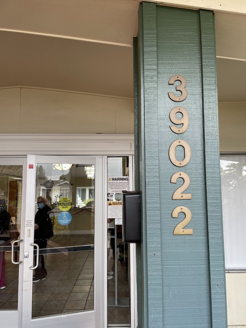 FREMONT HEALTHCARE CENTER nursing home in FREMONT, CA - Photo 4 of 10