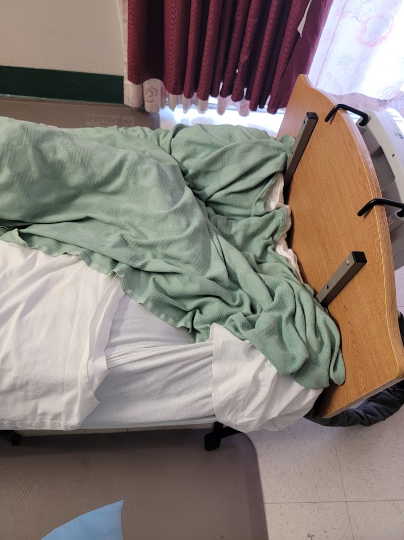 INLAND VALLEY CARE AND REHABILITATION CENTER nursing home in POMONA, CA - Photo 2 of 2