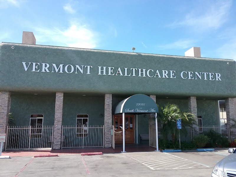 VERMONT HEALTHCARE CENTER nursing home in TORRANCE, CA - Photo 2 of 5