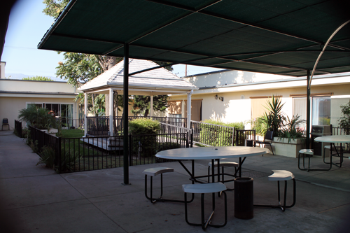 MEDICAL CENTER CONVALESCENT HOSPITAL nursing home in SAN BERNARDINO, CA - Photo 5 of 10