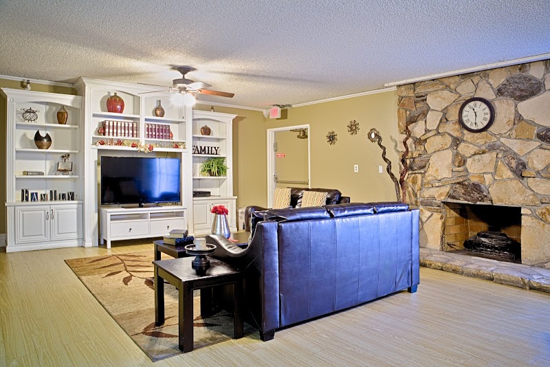 COMMUNITY EXTENDED CARE HOSPITAL OF MONTCLAIR nursing home in MONTCLAIR, CA - Photo 5 of 10