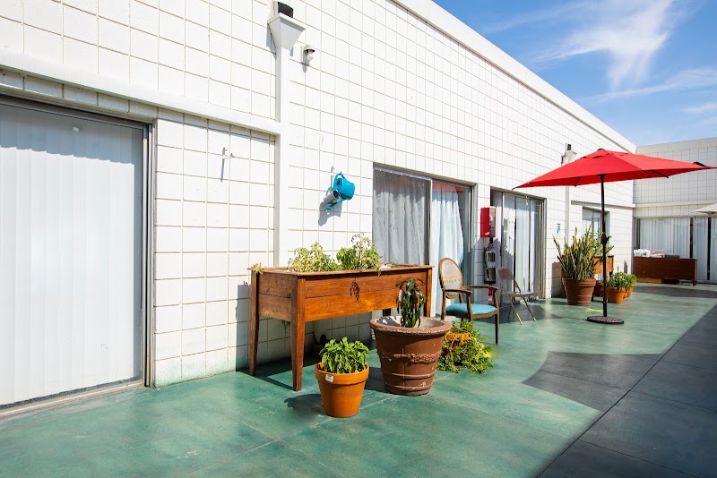 PALAZZO POST ACUTE nursing home in LOS ANGELES, CA - Photo 3 of 5