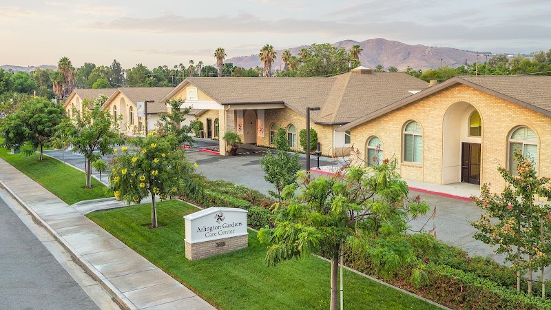 ARLINGTON GARDENS CARE CENTER nursing home in RIVERSIDE, CA - Photo 3 of 5