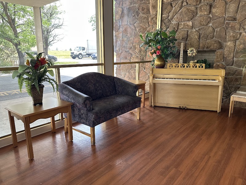 LOWRY HILLS CARE AND REHABILITATION nursing home in AURORA, CO - Photo 3 of 5