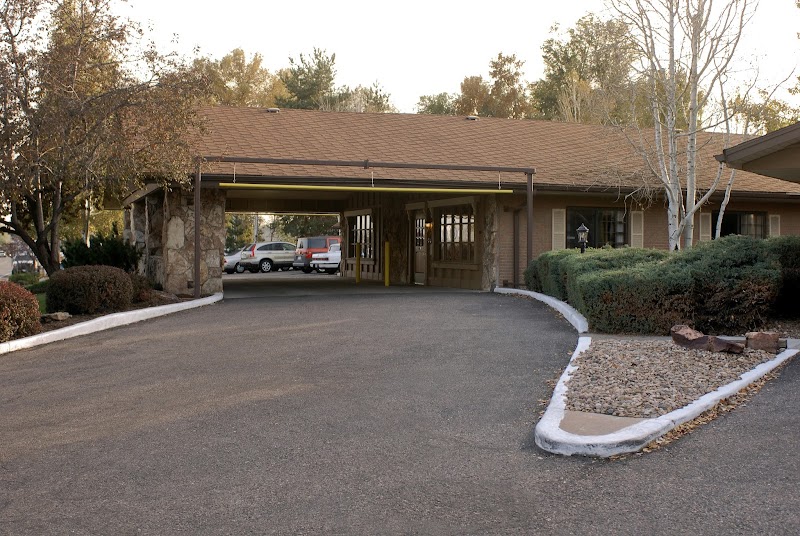 WESTERN HILLS HEALTH CARE CENTER nursing home in LAKEWOOD, CO - Photo 2 of 10