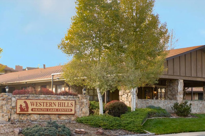 WESTERN HILLS HEALTH CARE CENTER nursing home in LAKEWOOD, CO - Photo 4 of 10
